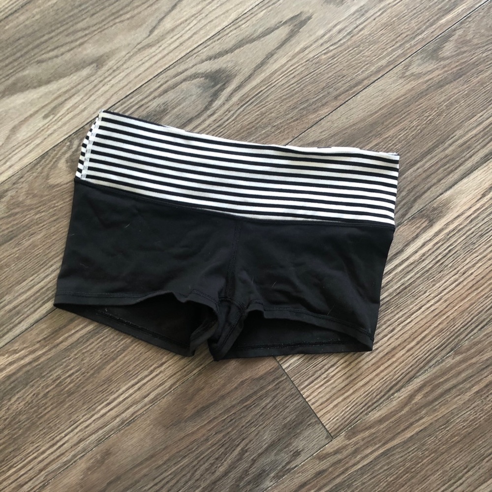 Lululemon boogie shorts